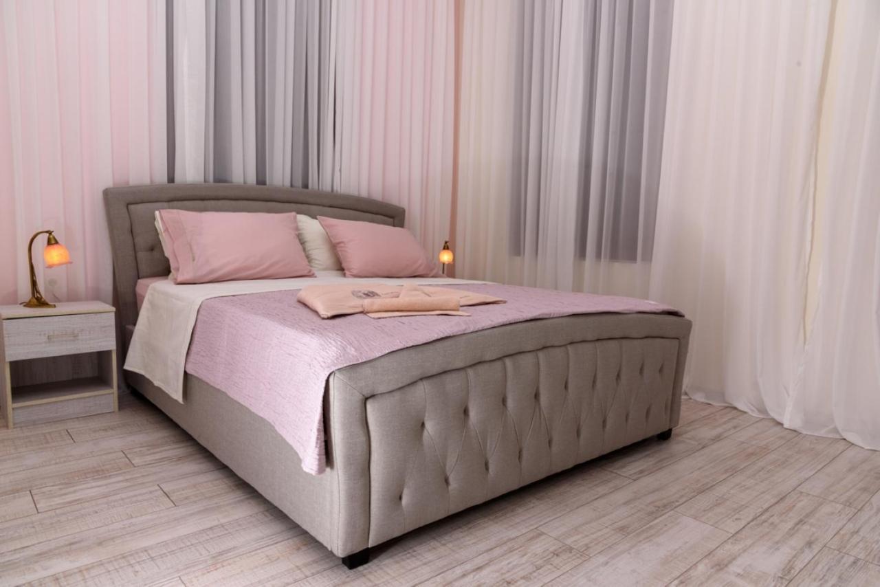 เทียซิส เอเธนส์ Bed & Breakfast ภายนอก รูปภาพ