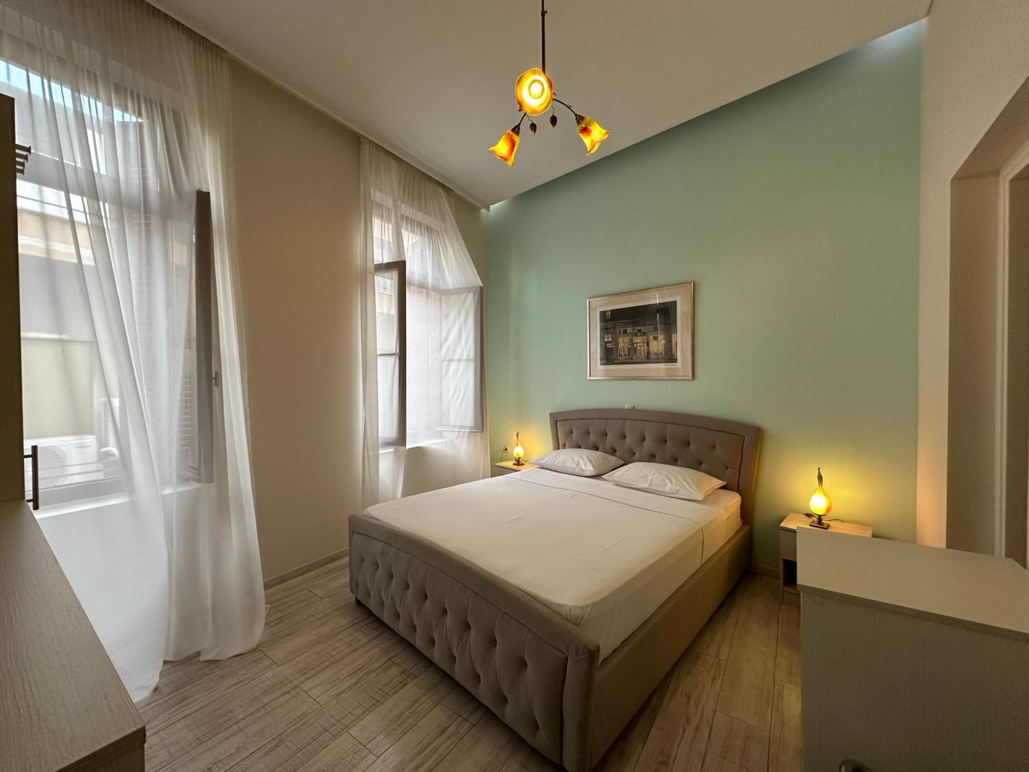 เทียซิส เอเธนส์ Bed & Breakfast ภายนอก รูปภาพ